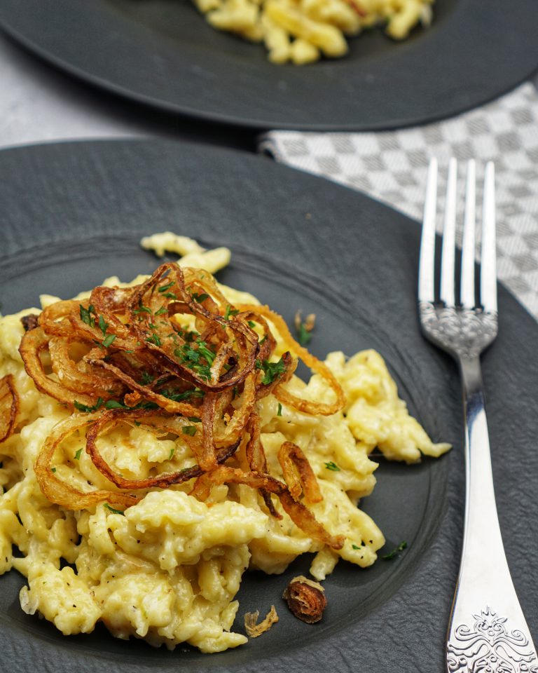 Käsespätzle mit Röstzwiebeln